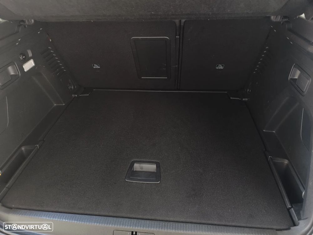 Peugeot 3008 1.2 PureTech Allure Pack - 34