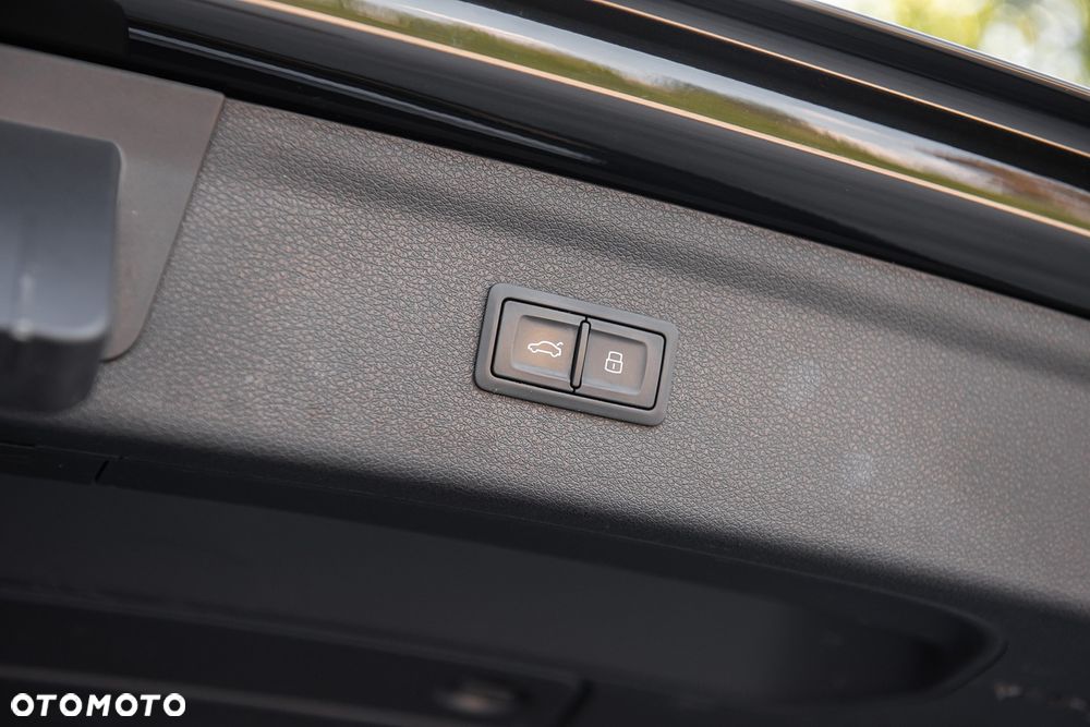 Audi RS Q3 2.5 TFSI quattro S tronic - 34