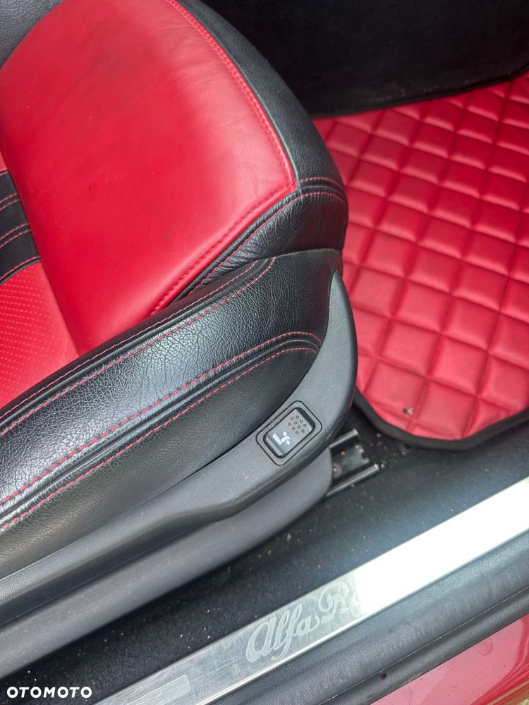 Alfa Romeo Brera - 33