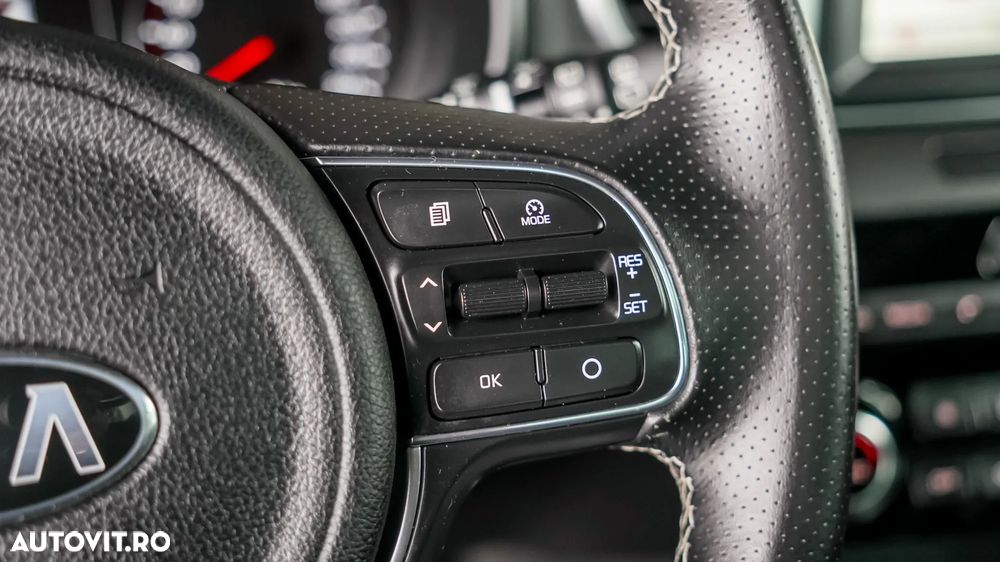 Kia Sportage 1.7 CRDI 2WD ISG Aut. GT Line - 17