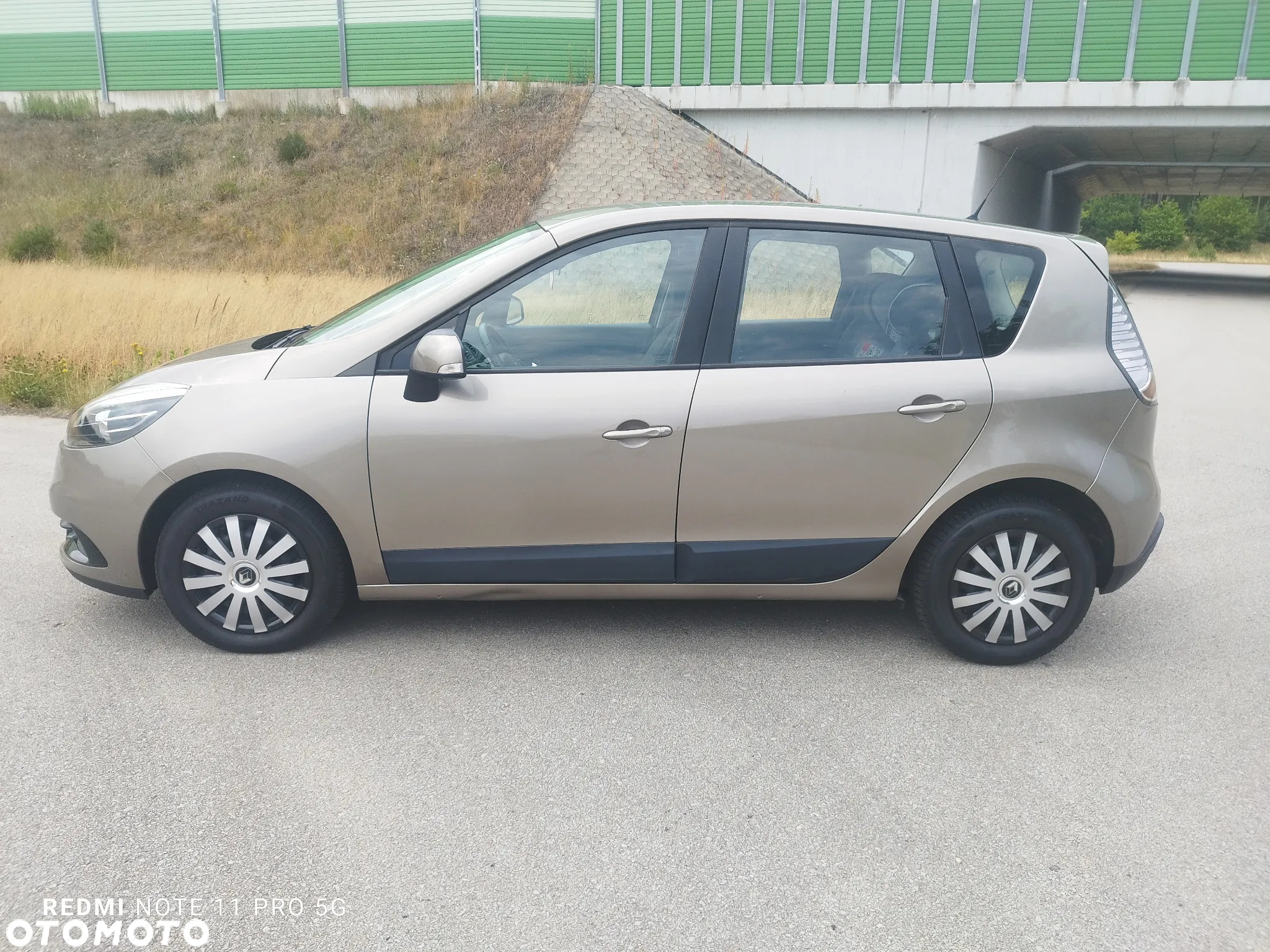 Renault Scenic ENERGY dCi 110 EXPERIENCE - 11