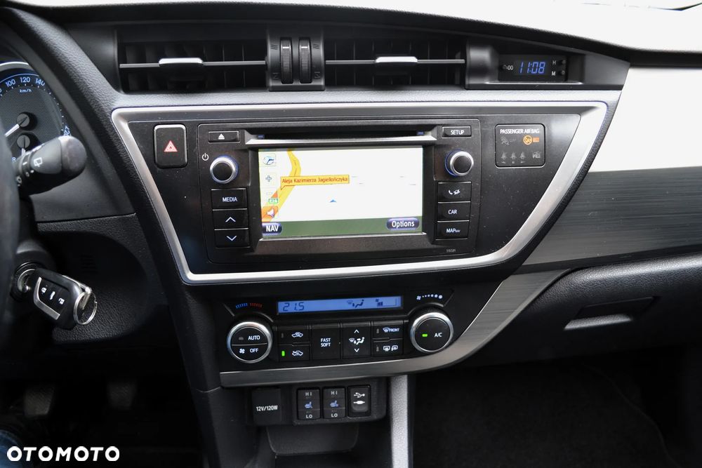 Toyota Auris 2.0 D-4D Premium - 16