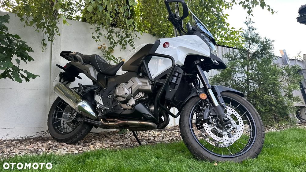 Honda VFR - 27