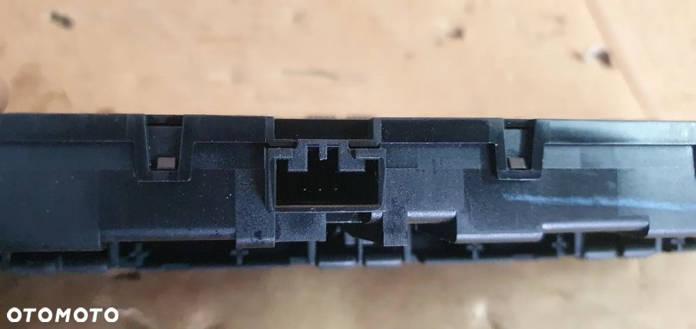 Panel sterowania przełączniki Audi A4 B9 8W0925301 - 6