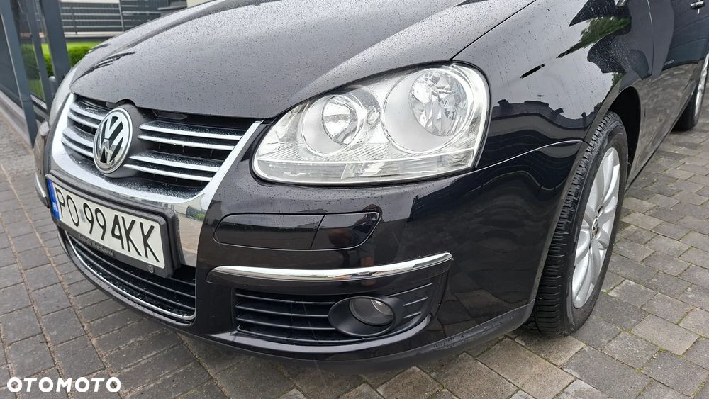 Volkswagen Jetta 1.6 Trendline - 30