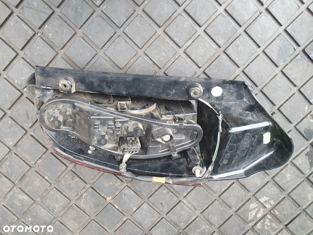 COLT VI FL Z30 LAMPA TYŁ LEWY 5D LIFT EUROPA - 2