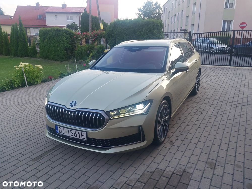 Skoda Superb 2.0 TDI SCR 4x4 L&K DSG - 1