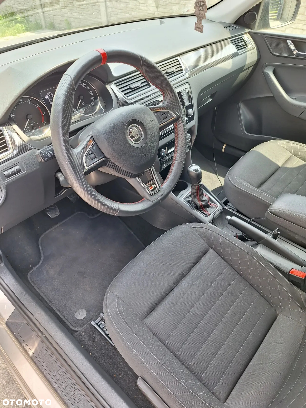 Skoda RAPID 1.2 TSI Active - 10