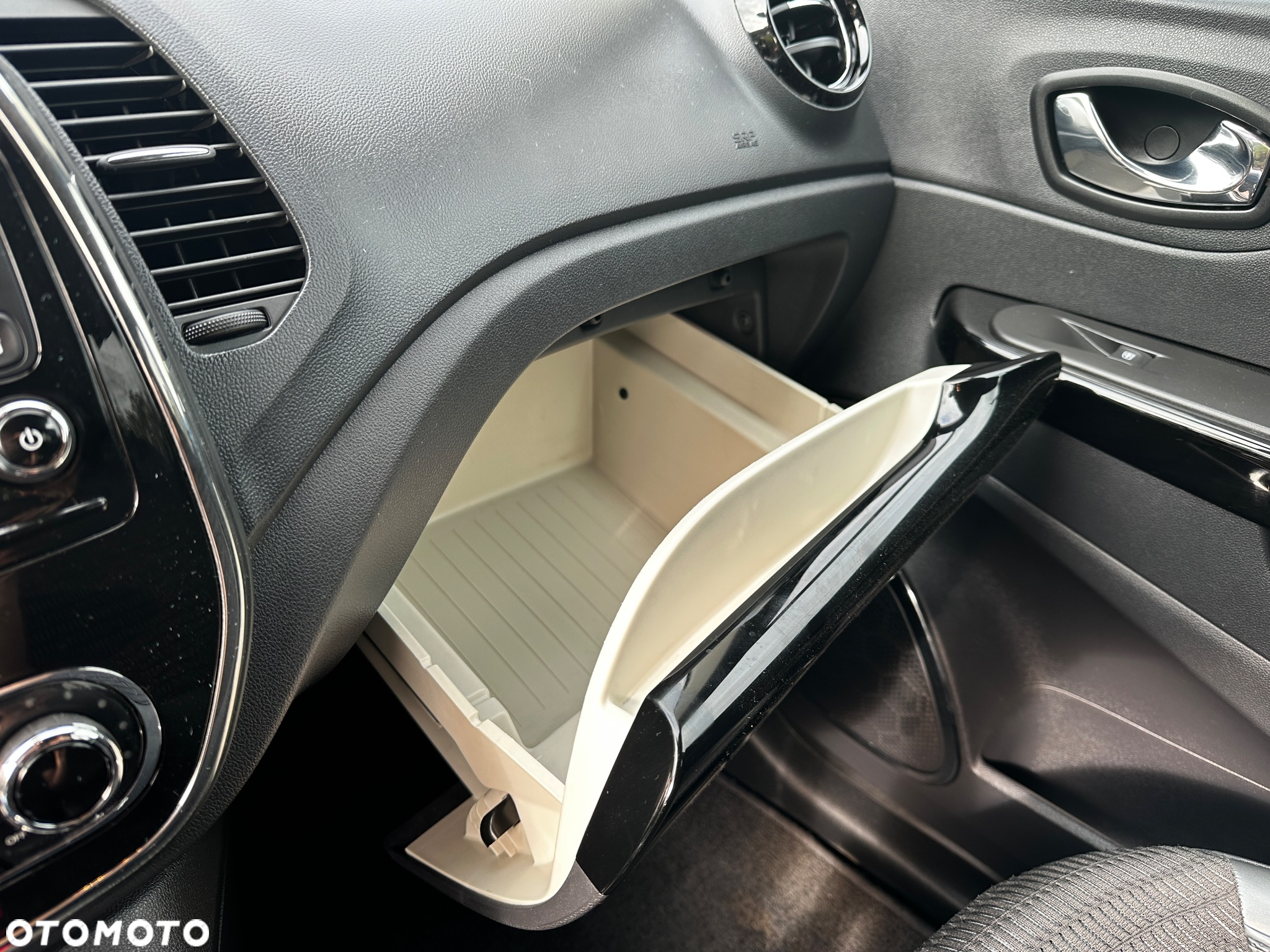 Renault Captur 1.5 dCi Energy Zen EU6 - 33