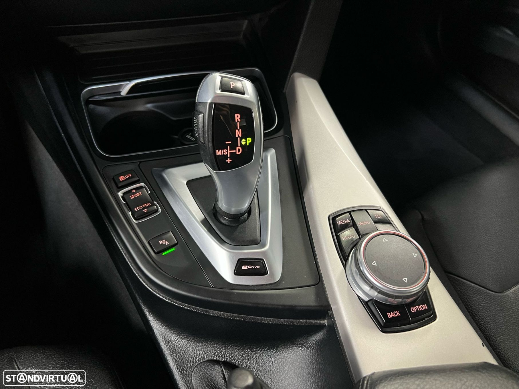 BMW 330 e iPerformance Advantage - 18