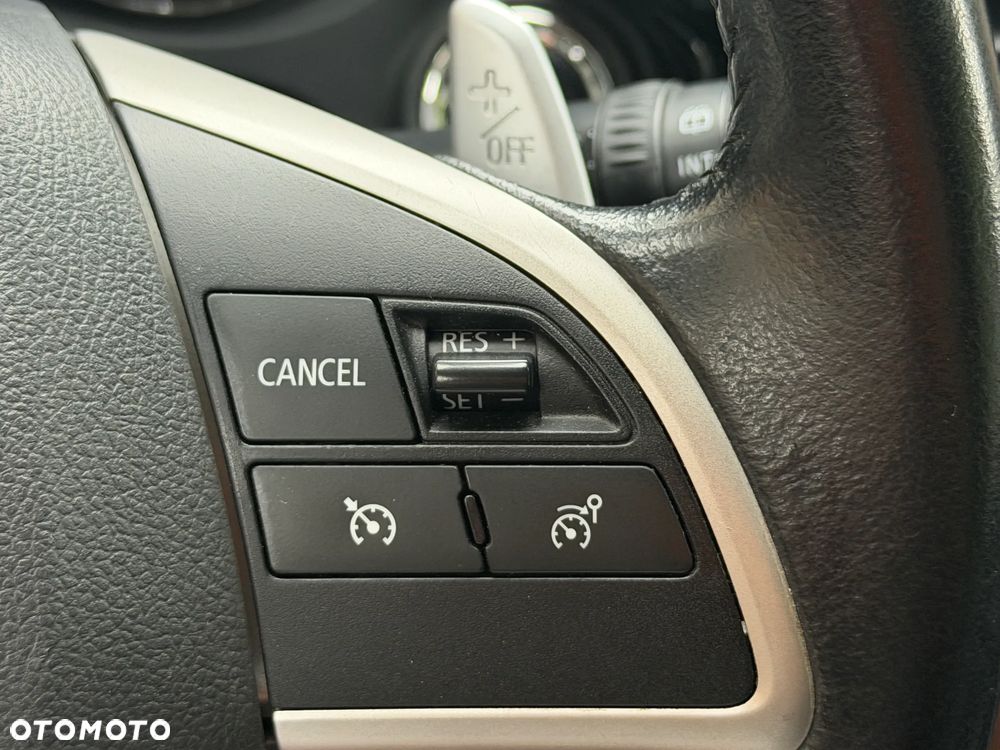 Mitsubishi Outlander 2.0 4WD Plus - 22