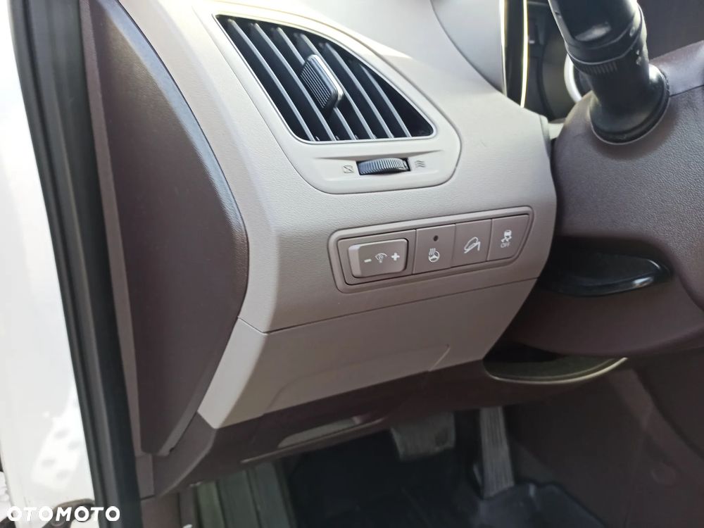 Hyundai ix35 2.0 CRDi 4WD Automatik Premium - 11