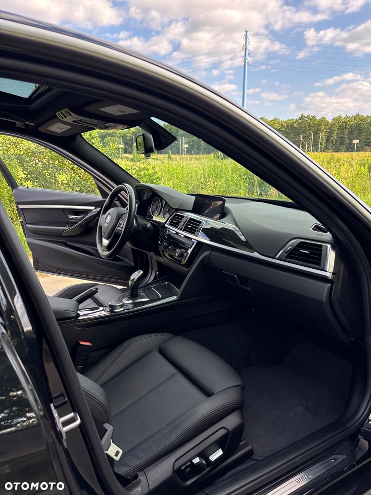 BMW Seria 3 330i Sport Line Shadow - 9