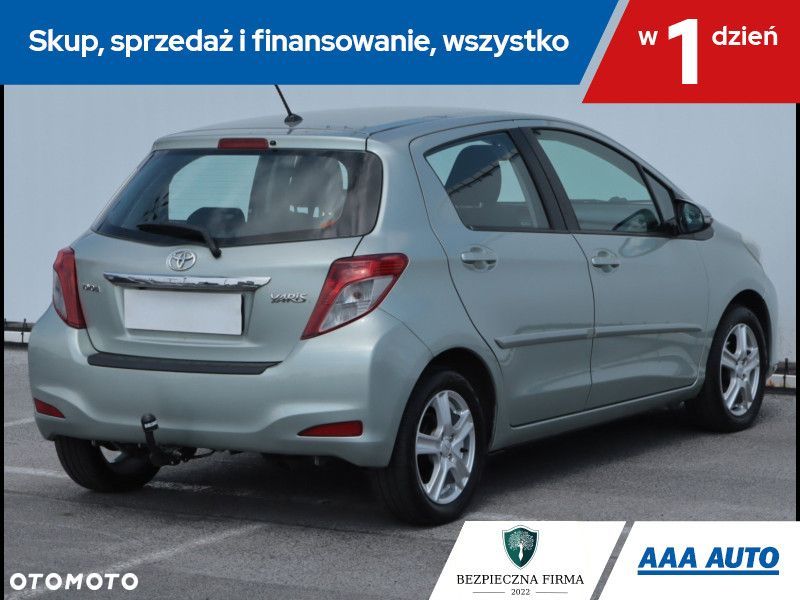 Toyota Yaris - 7