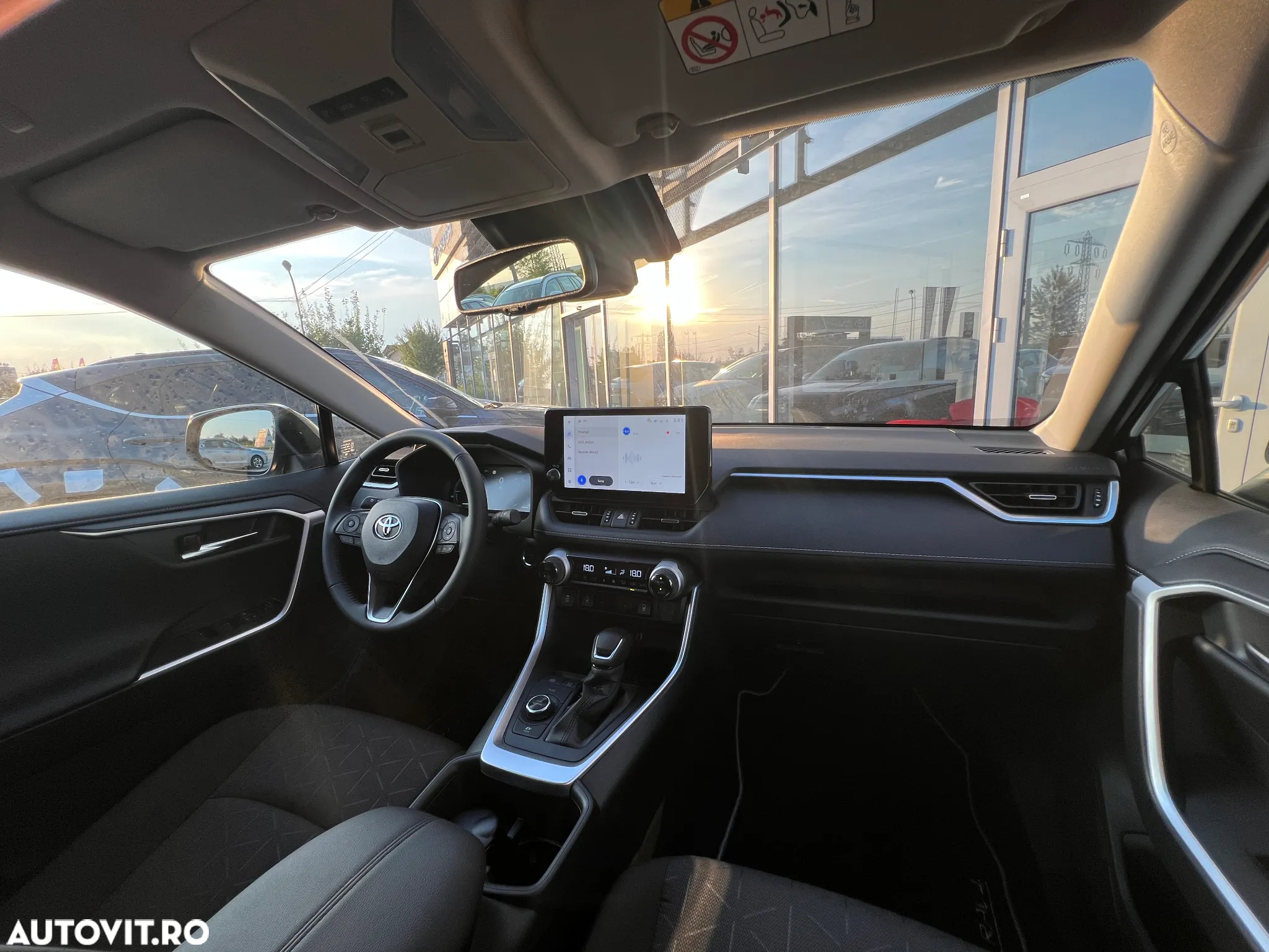 Toyota RAV4 - 6