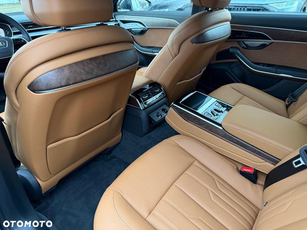 Audi A8 - 25