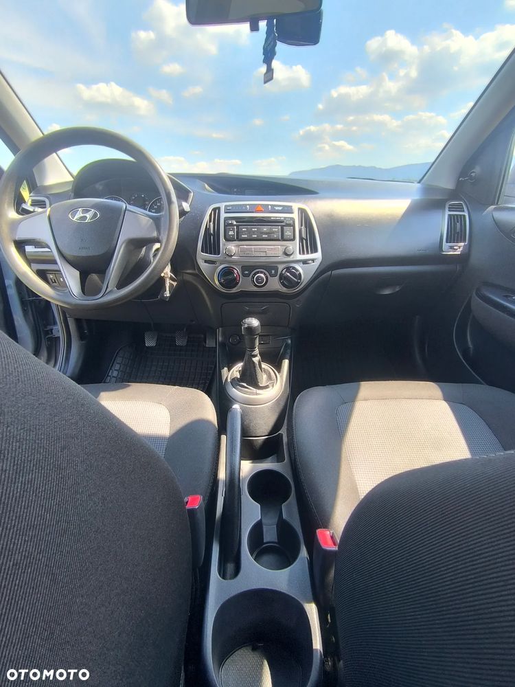 Hyundai i20 1.25 Classic + - 11