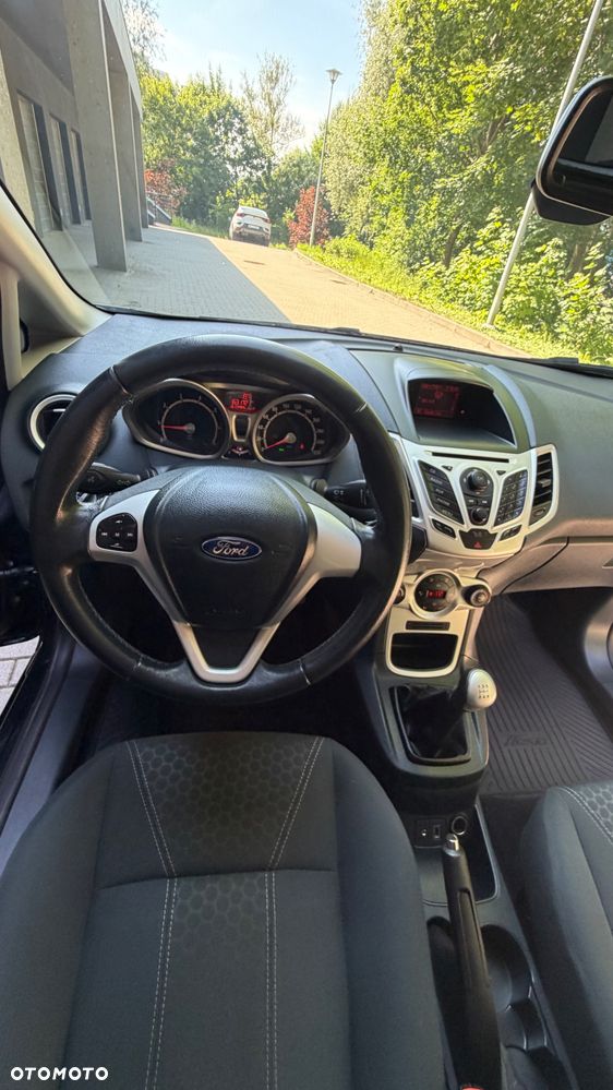 Ford Fiesta - 16