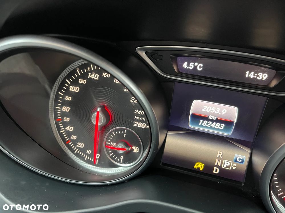 Mercedes-Benz CLA 180 d 7G-DCT AMG Line - 15