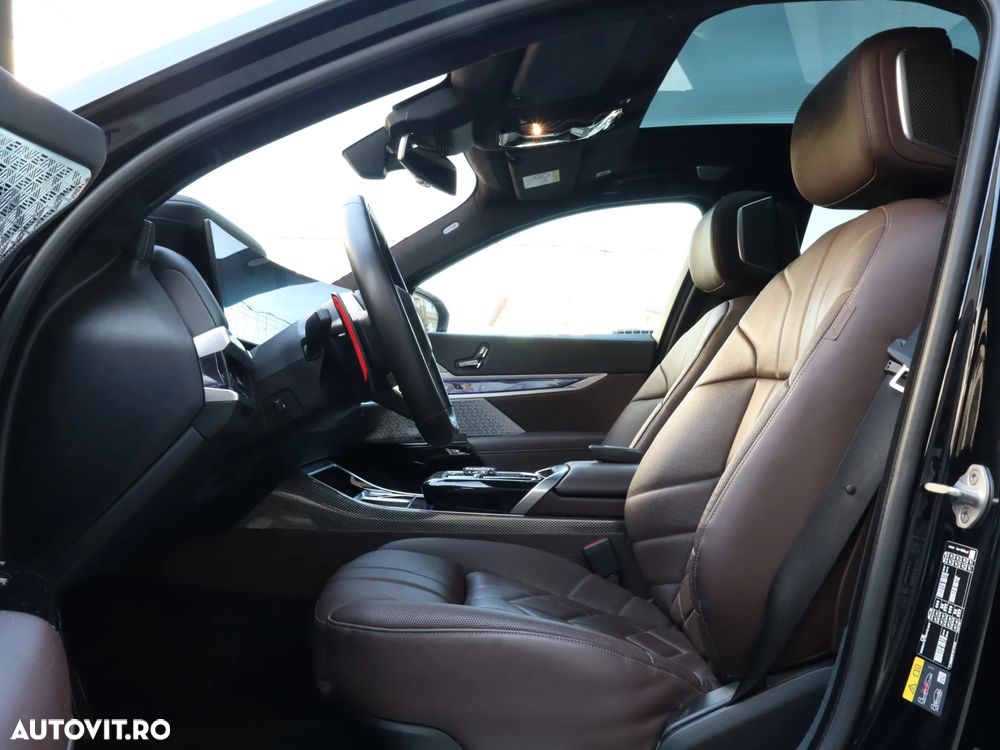 BMW M7 M760e xDrive - 16