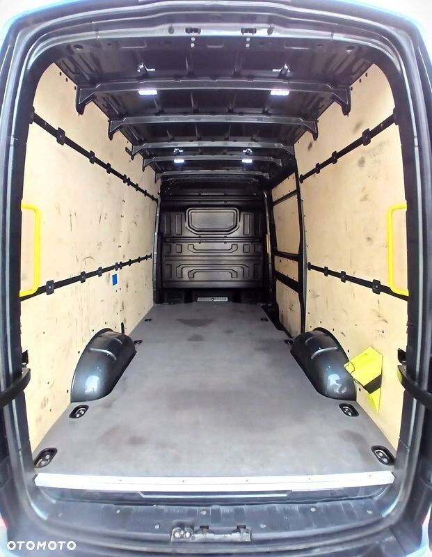 Volkswagen Crafter - 9