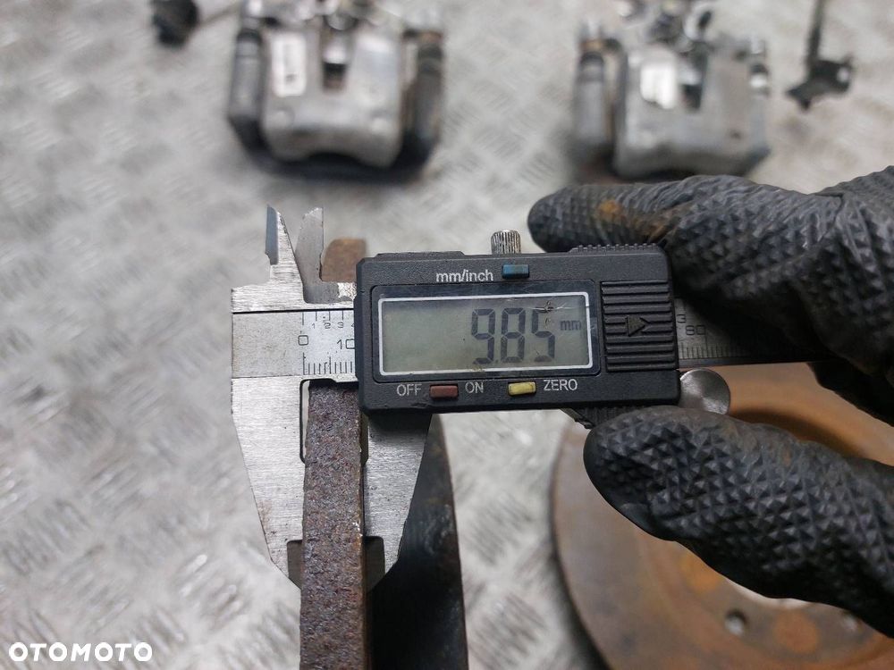 TARCZE HAMULCOWE TYŁ + ZACISKI KIA CEED III - 5