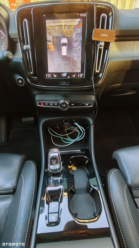 Volvo XC 40 T3 Geartronic Inscription - 37
