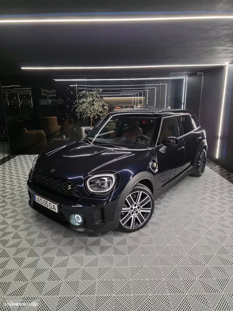 MINI Countryman Cooper SE ALL4 Yours Auto - 2
