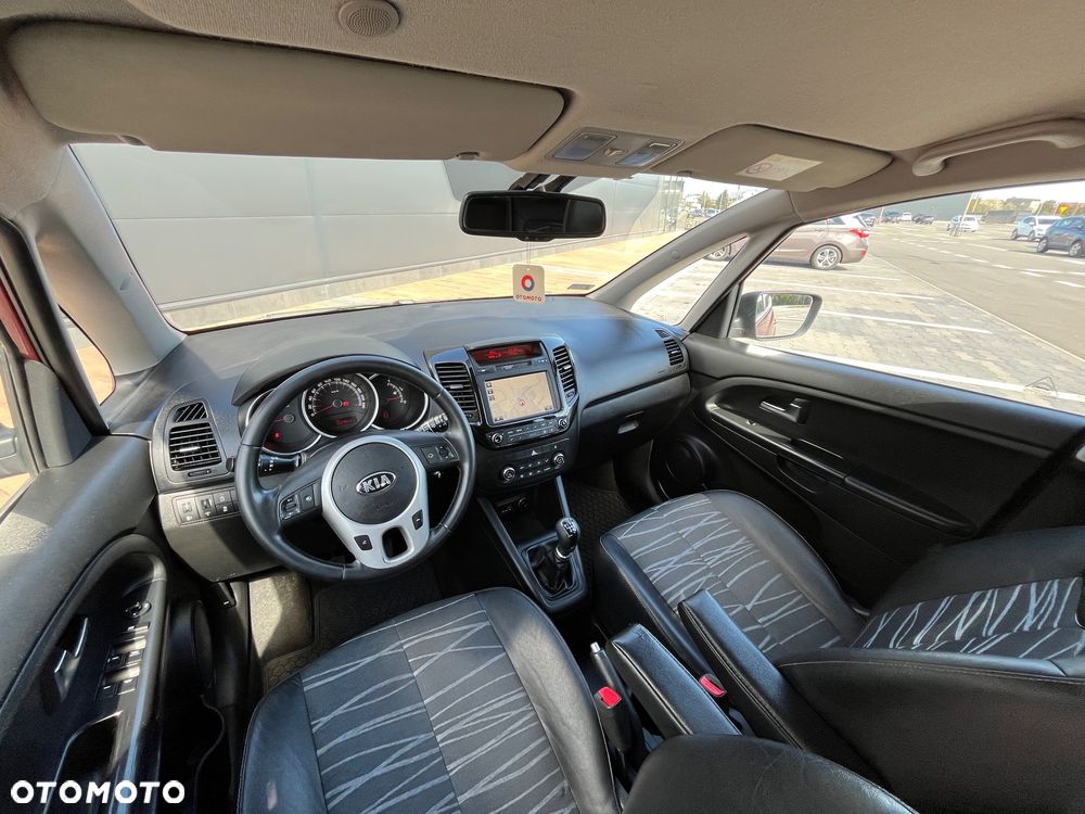 Kia Venga 1.4 L - 11