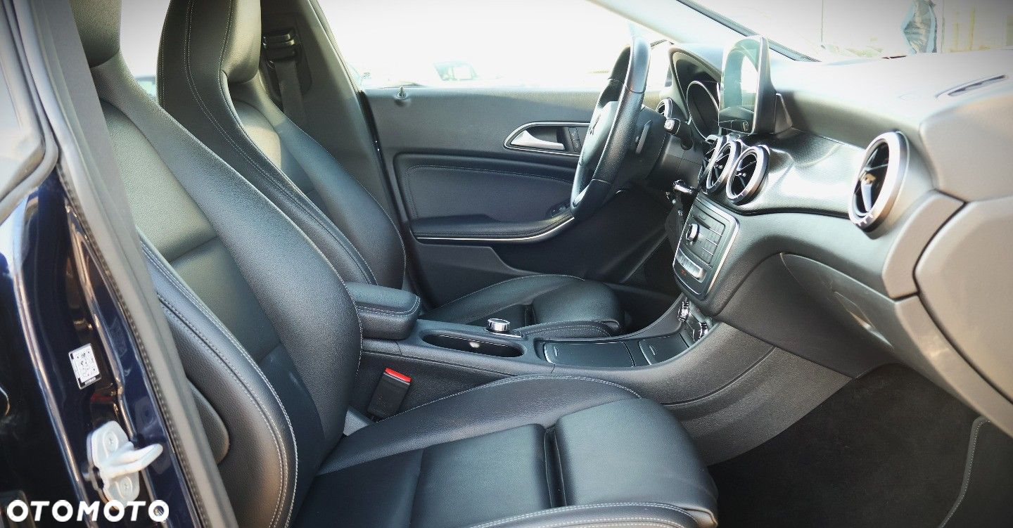 Mercedes-Benz CLA - 18