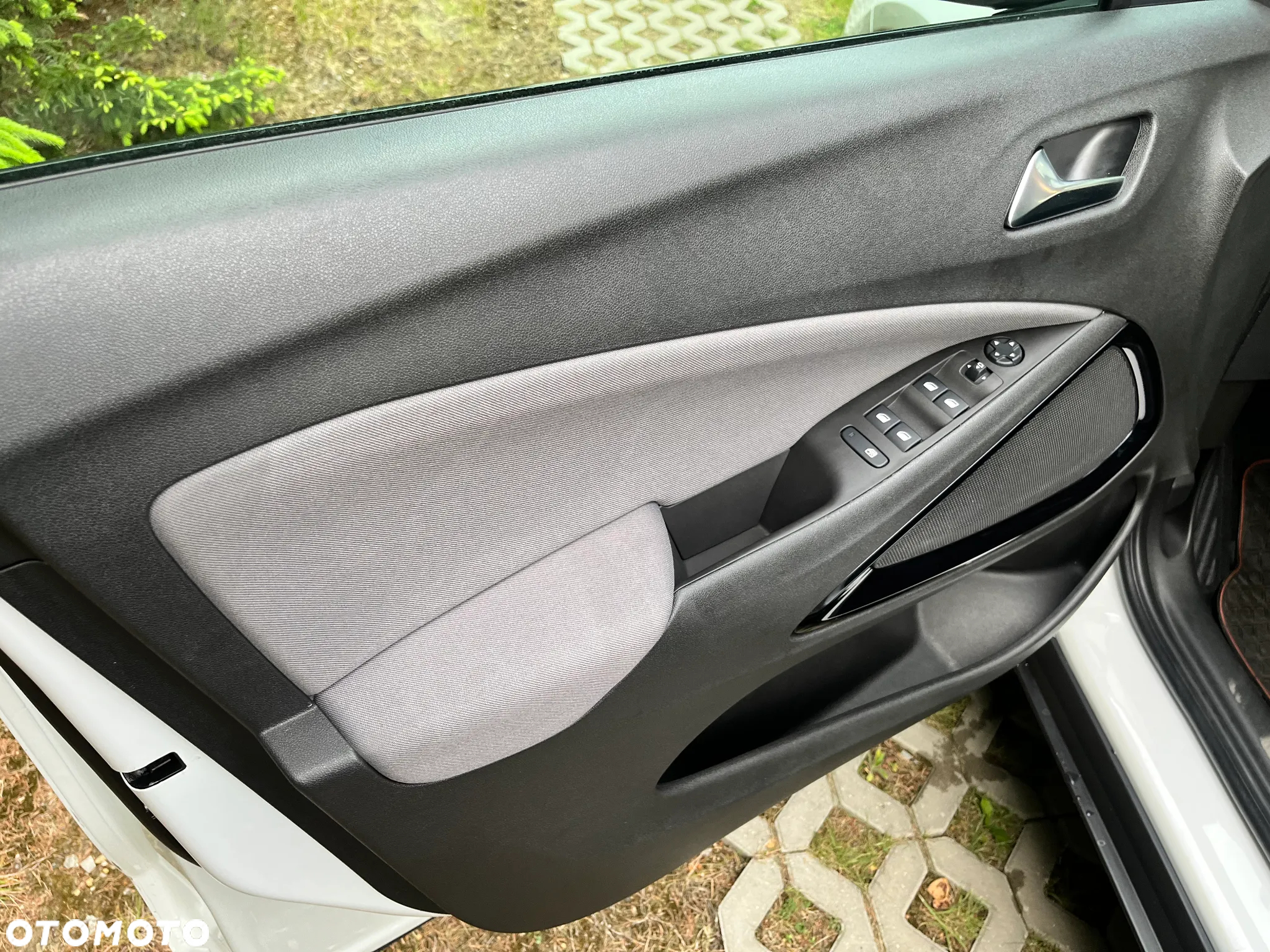 Opel Crossland X 1.2 T 120 Lat S&S - 22