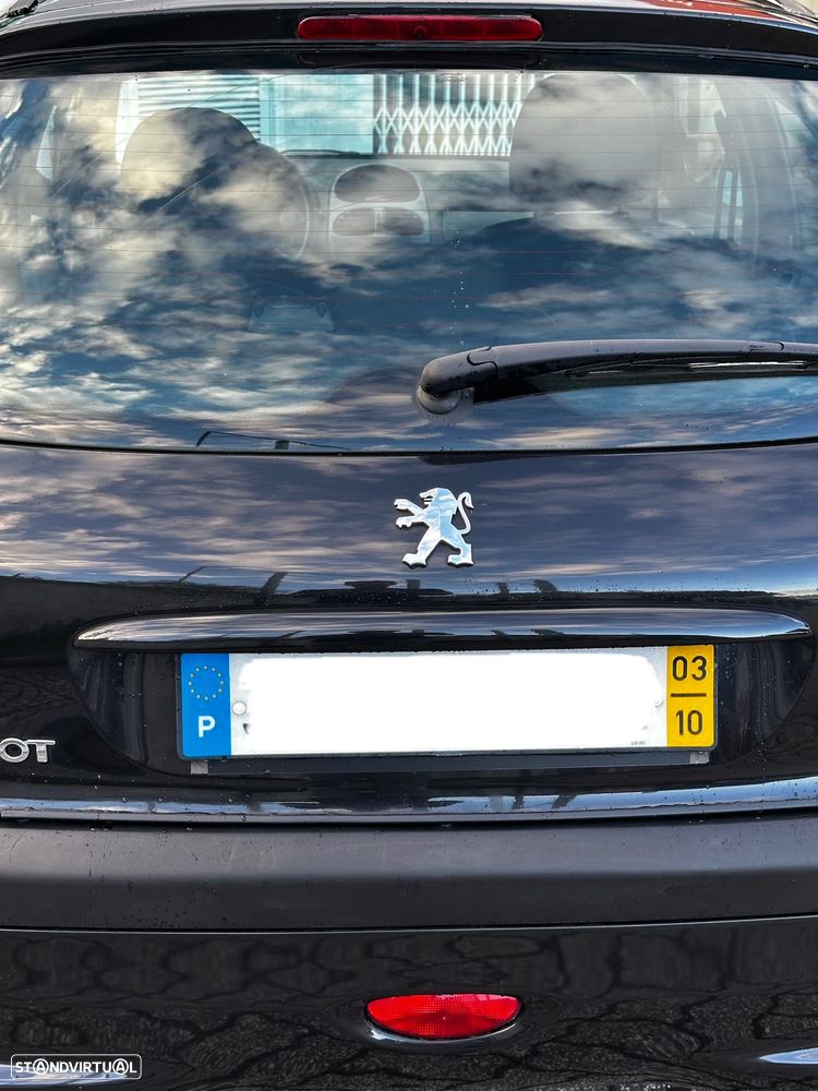 Peugeot 206 1.1 XT - 15