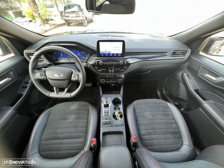 Ford Kuga 2.5 PHEV ST-Line X - 28