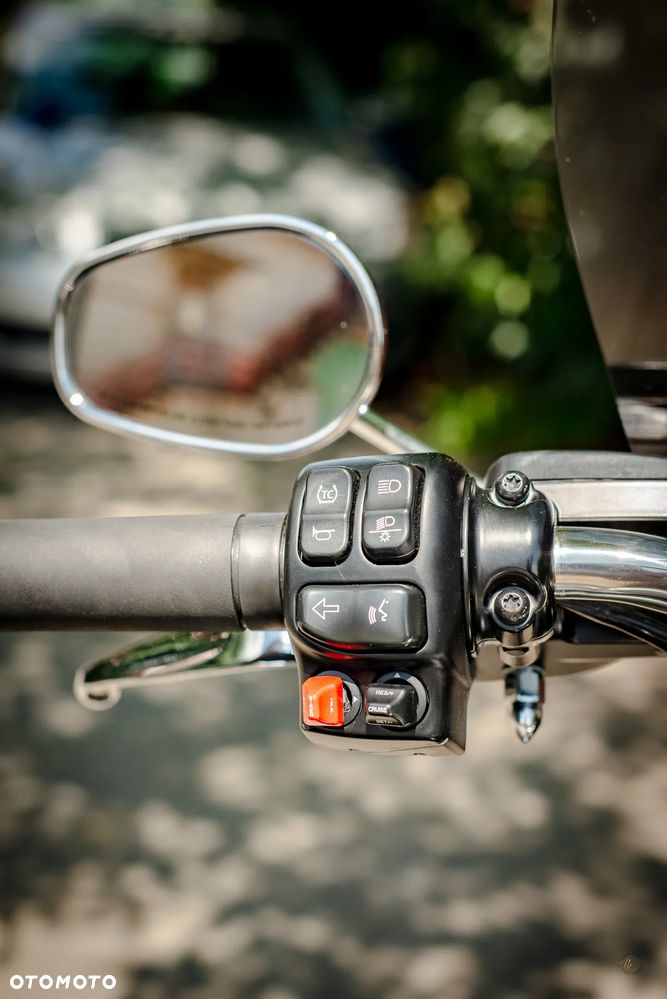 Harley-Davidson Touring Road King - 19