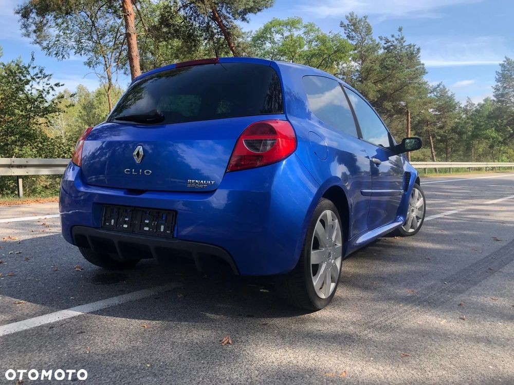 Renault Clio 2.0 16V Sport - 3