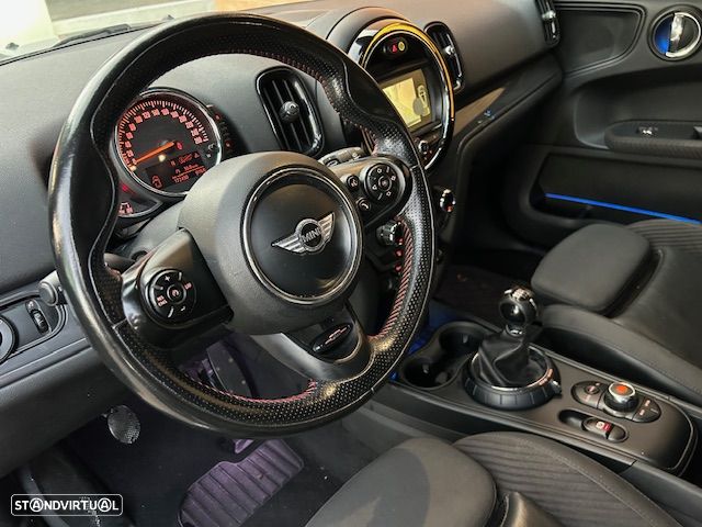 MINI Countryman Cooper D - 25