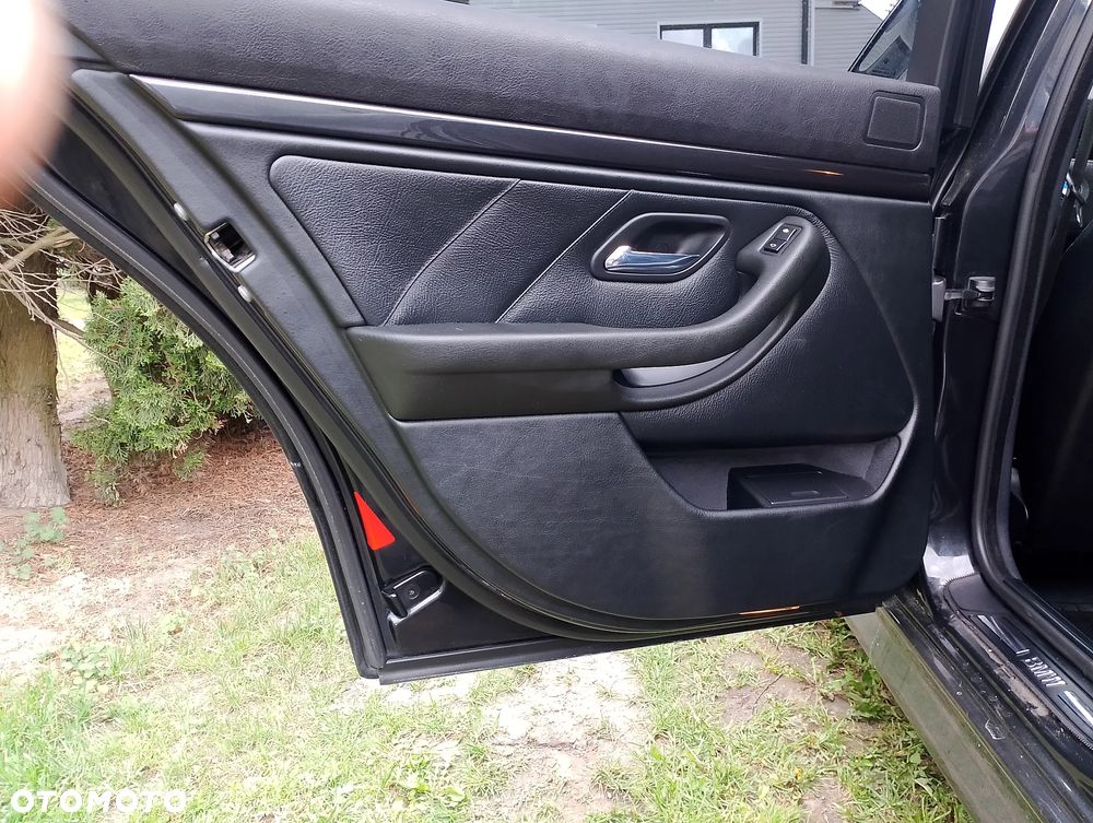 BMW Seria 5 520i - 19