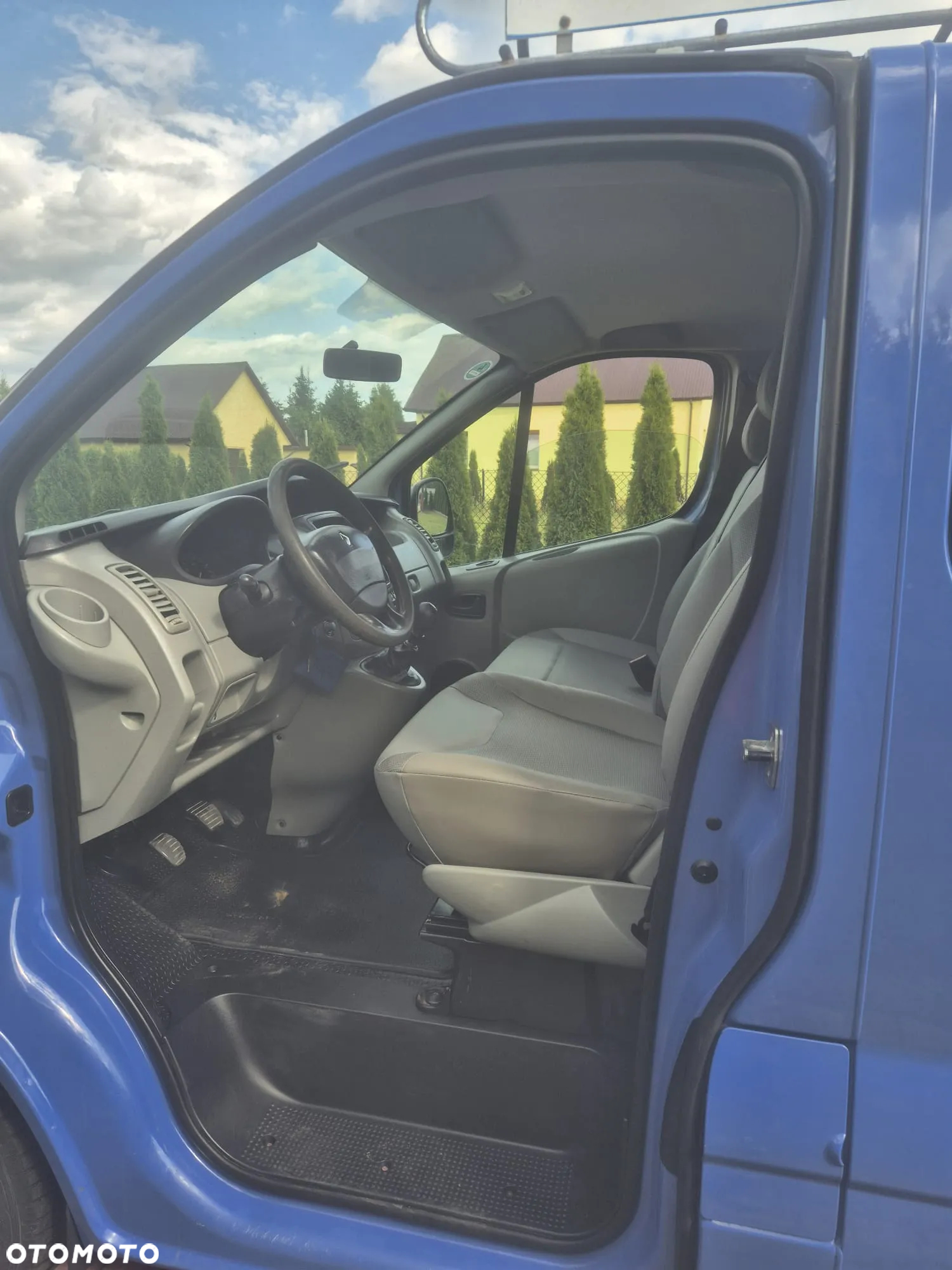 Renault Trafic - 12