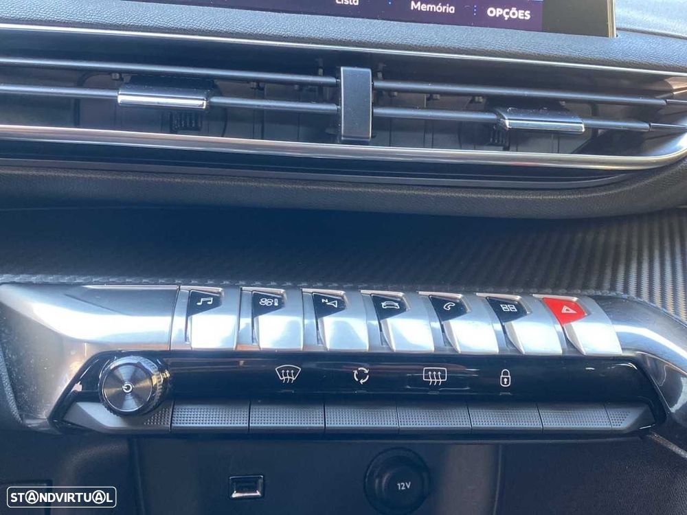 Peugeot 3008 1.2 PureTech Active Pack - 16