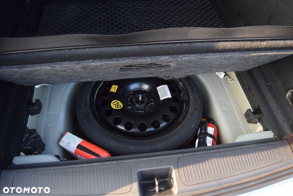 Opel Astra 1.2 T Elegance S&S - 27