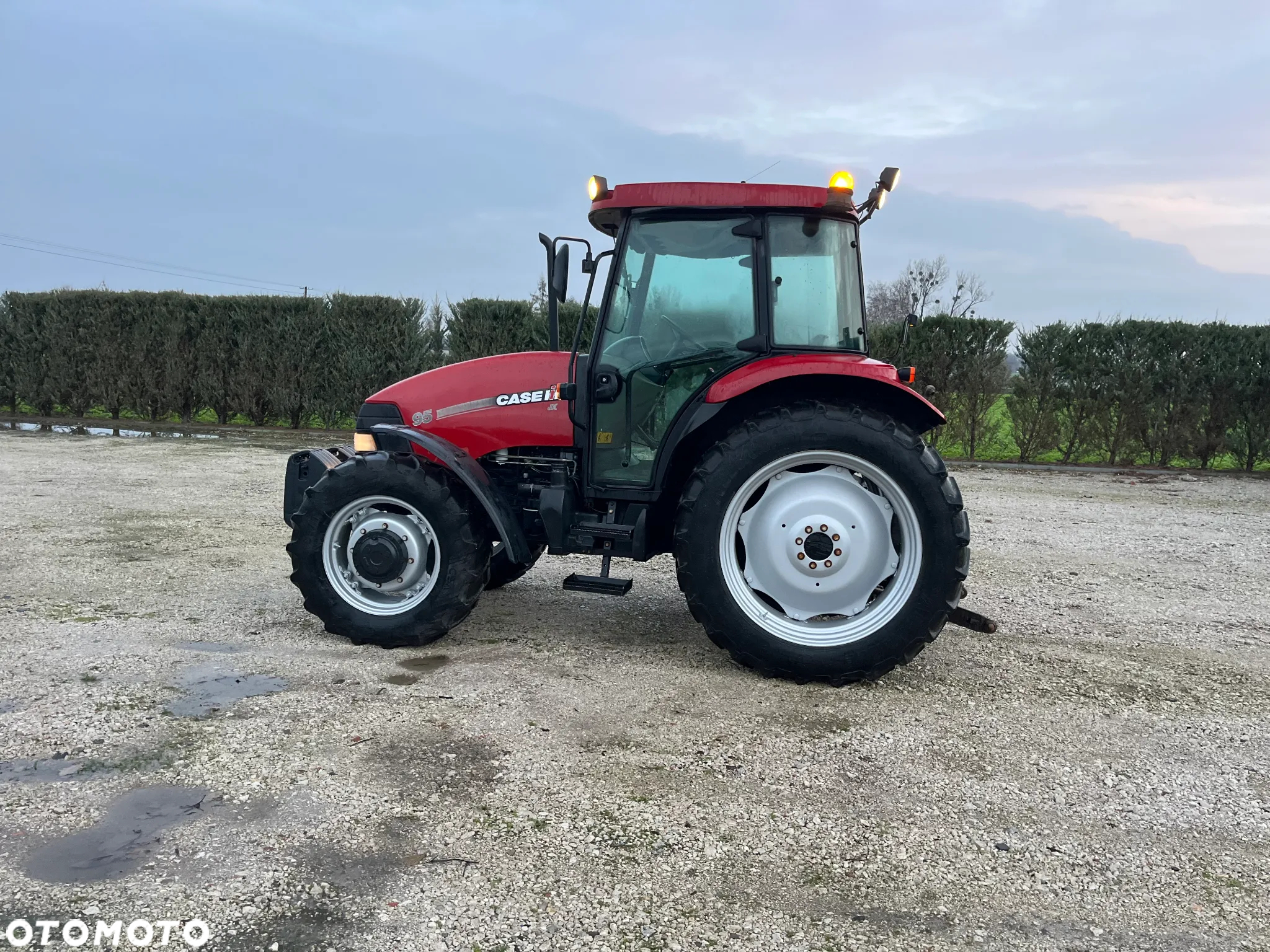 Case IH - 8