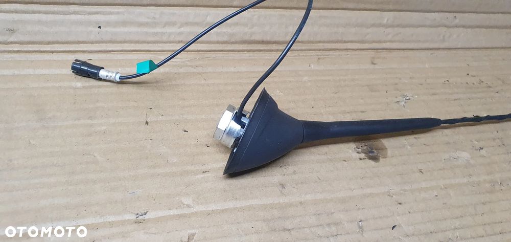 Antena dachowa radia Citroen C3 II 9674768680 - 2