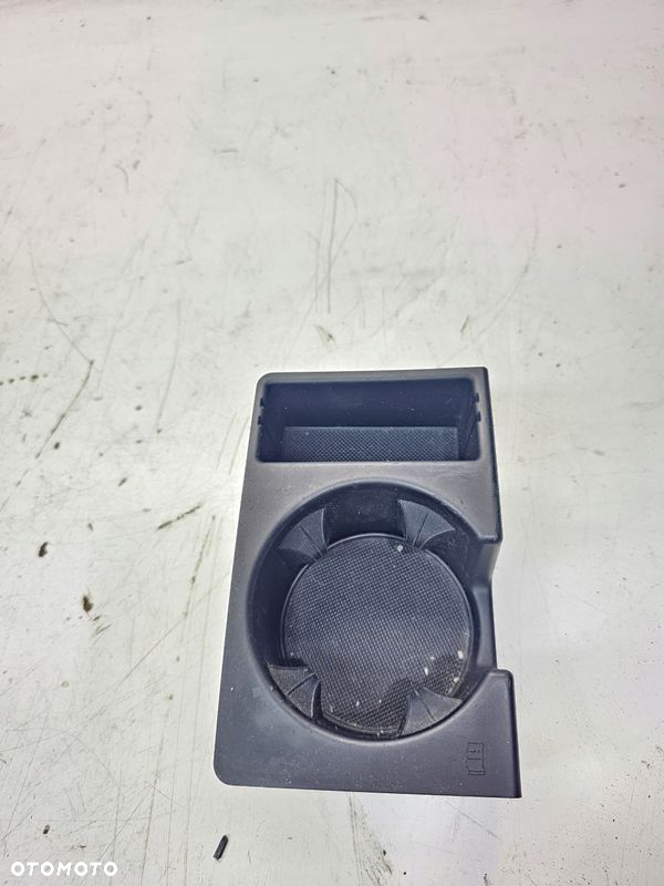 UCHWYT NA KUBEK AUDI A6 C6 4F1862534B EUROPA - 2