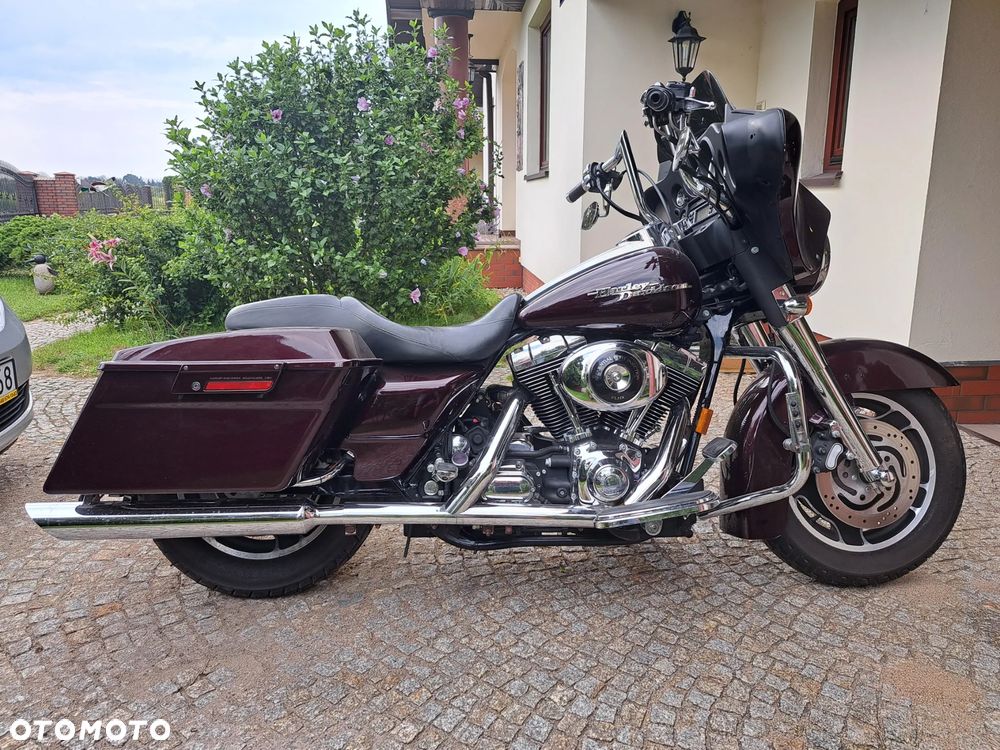 Harley-Davidson Touring Street Glide - 1