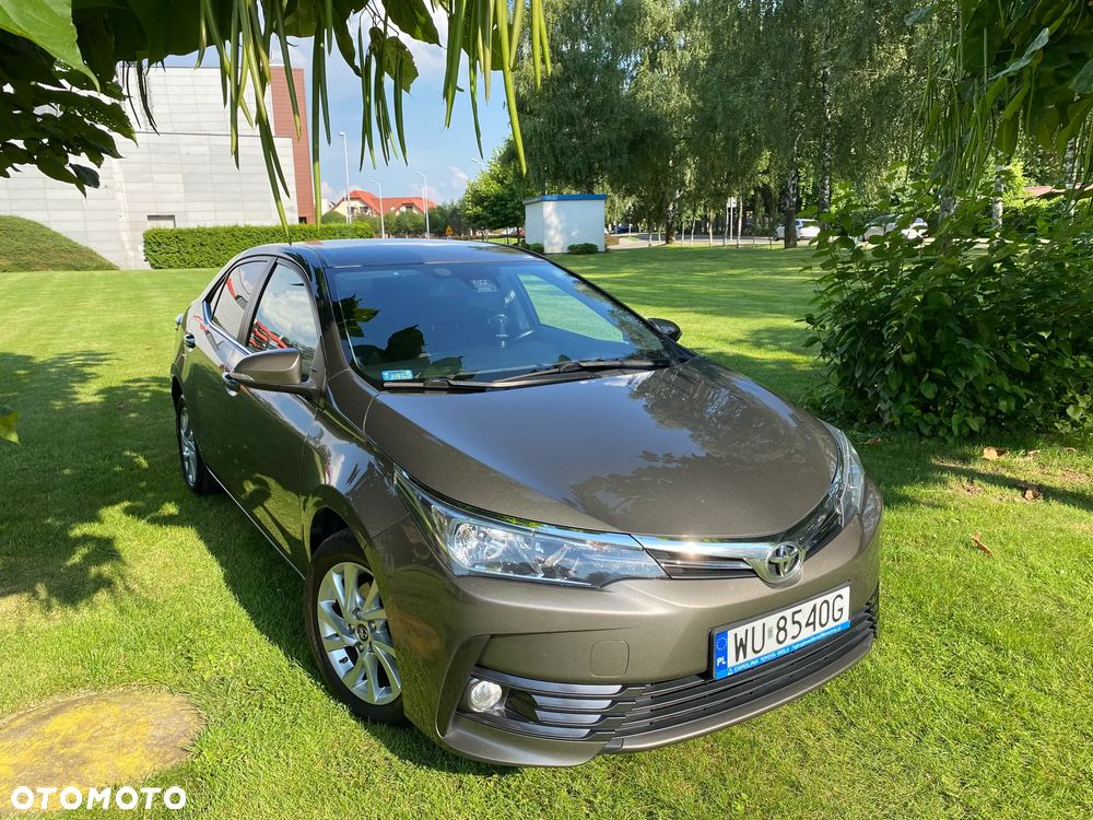 Toyota Corolla 1.6 Comfort - 1