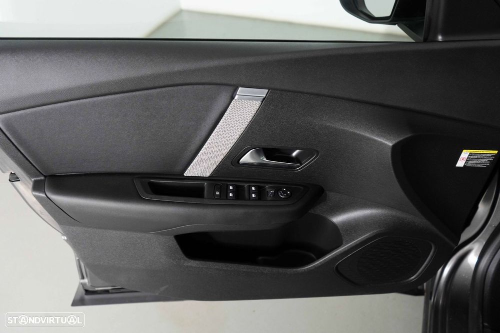 Citroën C4 X 1.2 PureTech Shine Pack EAT8 - 18