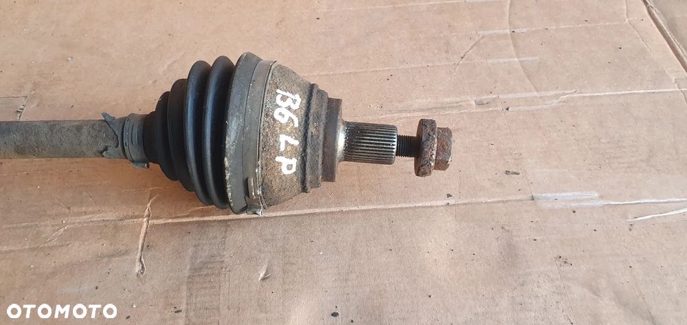 Półoś lewa krótka VW Passat B6 3C0 2.0 TDI - 4