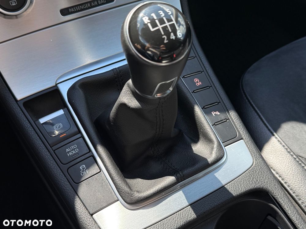 Volkswagen Passat 1.4 TSI Highline - 27
