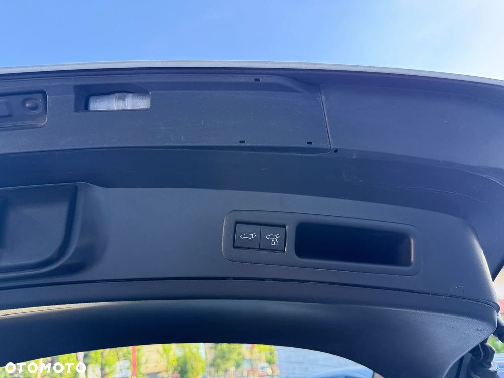 Lexus UX 200 GPF Business 2WD - 25