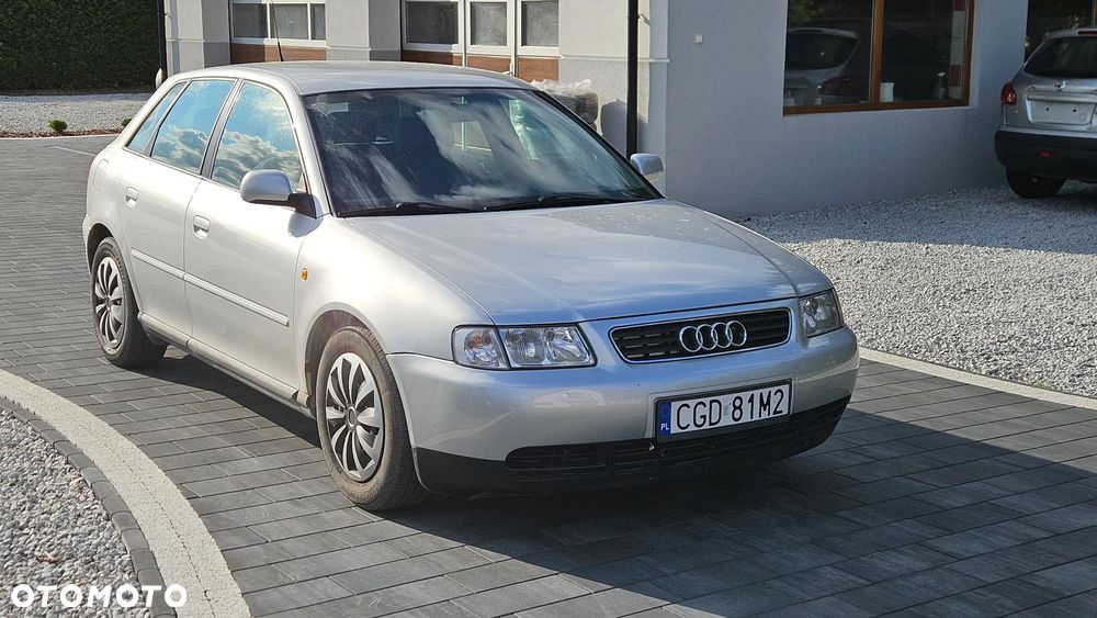 Audi A3 Sportback 1.6 Ambiente - 3